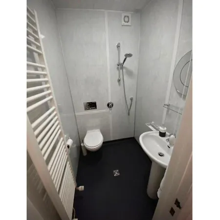 Briarfield - Adorable 1 Bedroom Seaside Apartment, On-Site Parking Paignton Exterior photo