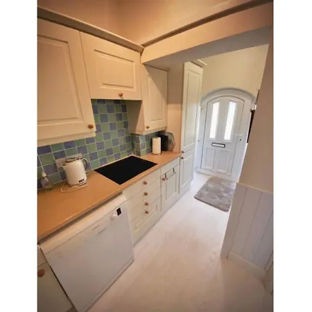 Briarfield - Adorable 1 Bedroom Seaside Apartment, On-Site Parking Paignton Exterior photo